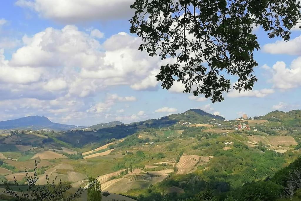 Willa Casale San Teodoro - Mondaino Rn Zewnętrze zdjęcie